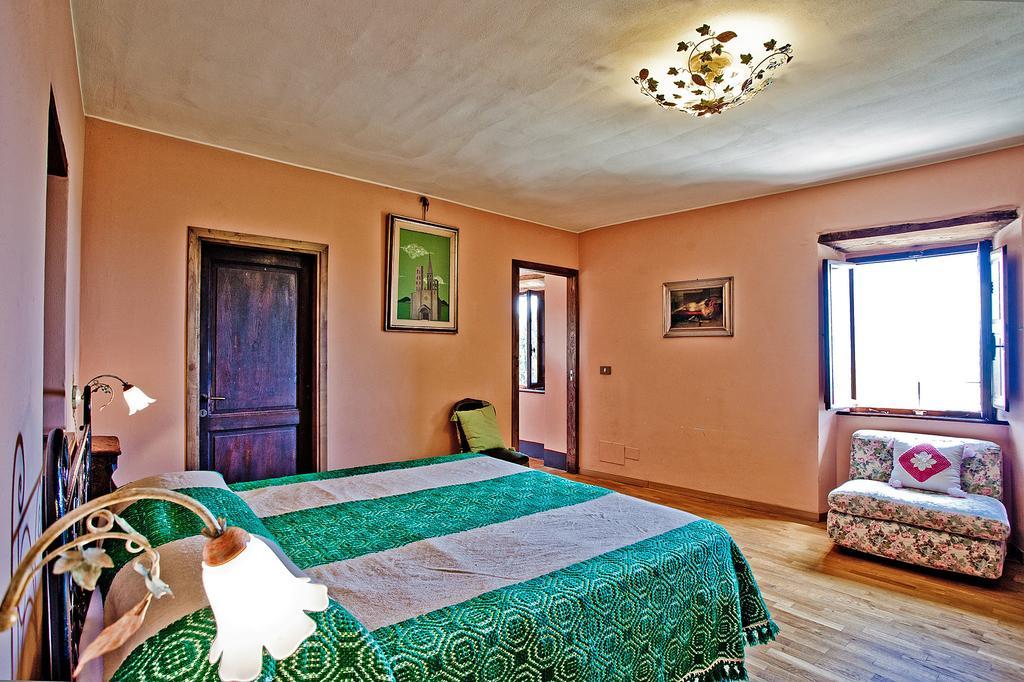Terra Di Michelangelo Villa Caprese Michelangelo Bagian luar foto