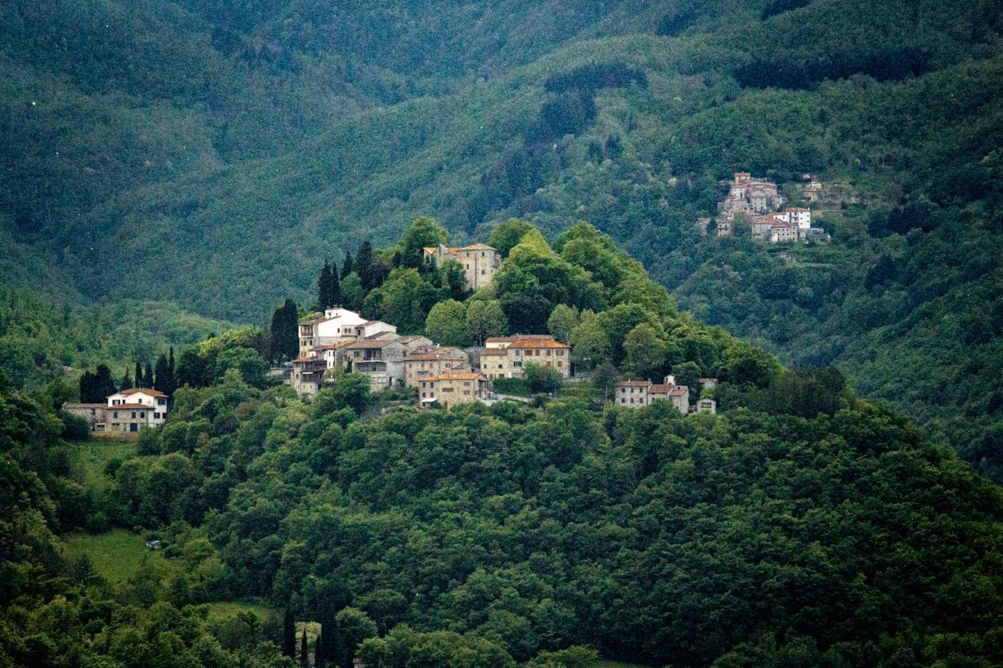 Terra Di Michelangelo Villa Caprese Michelangelo Bagian luar foto