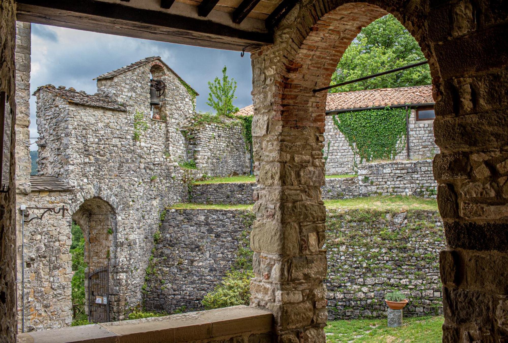 Terra Di Michelangelo Villa Caprese Michelangelo Bagian luar foto