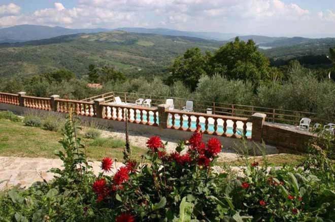 Terra Di Michelangelo Villa Caprese Michelangelo Bagian luar foto